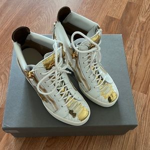 Giuseppe Zanotti Lamay
Lorenz Leather Sneaker US7.5/38